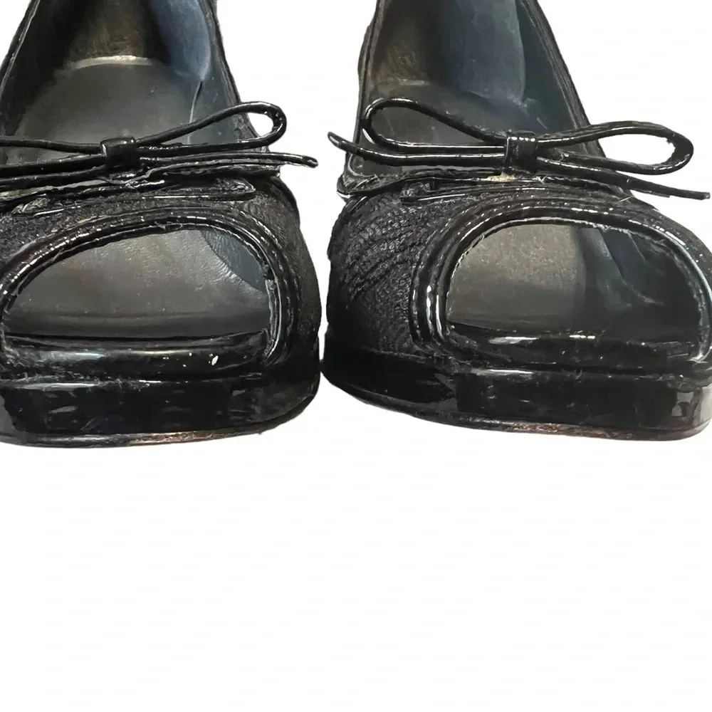 Stuart Weitzman Silver Peep toe Pumps with Black Lace Overlay - Picture 3 of 11